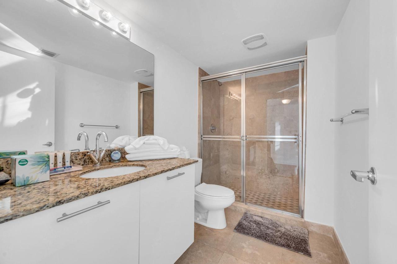 Iconic 2 Bedroom Loft Brickell-Stunning Views Miami Exterior photo