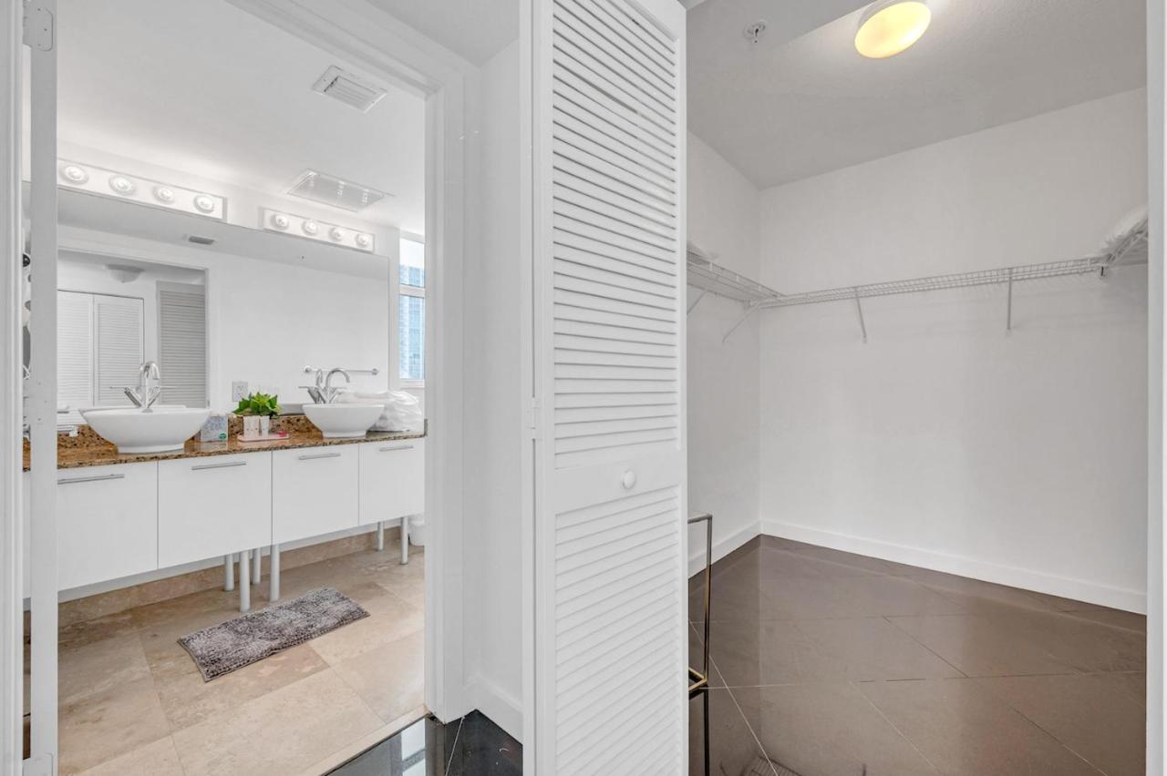 Iconic 2 Bedroom Loft Brickell-Stunning Views Miami Exterior photo